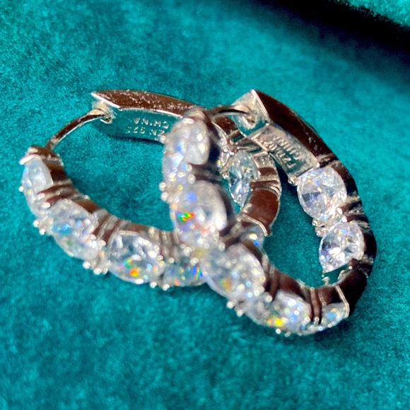 Hoops - Picture 1 of 8